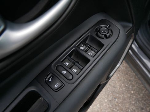 Used 2023 Jeep Renegade Limited w/ Sun/Sound Group image 23