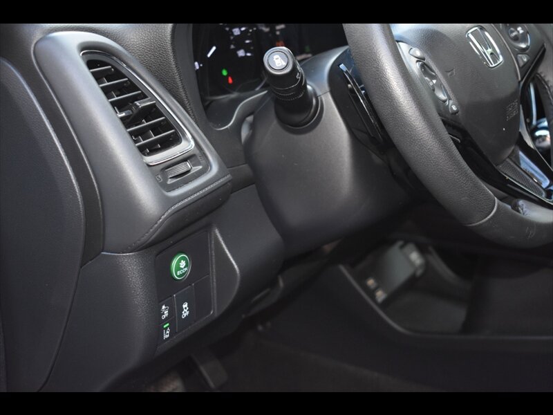 Used 2020 Honda HR-V EX-L image 16