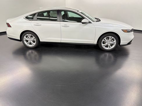 New 2026 Honda Accord LX image 8