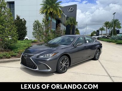 New 2025 Lexus ES 300h w/ Premium Package