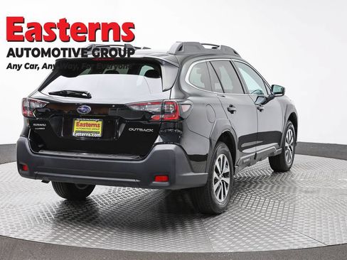 Used 2023 Subaru Outback Premium AWD/4WD image 5