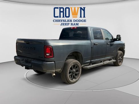 Used 2025 RAM 2500 Big Horn AWD/4WD image 3