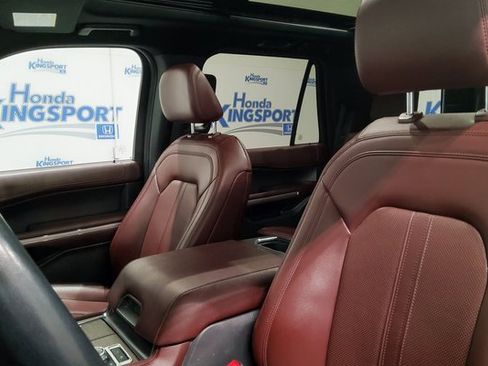 Used 2023 Ford Expedition Limited image 17