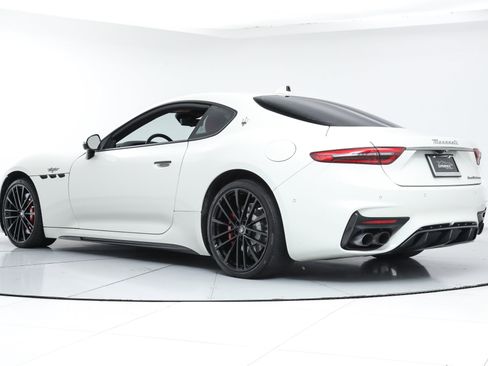Certified 2024 Maserati GranTurismo Trofeo image 3
