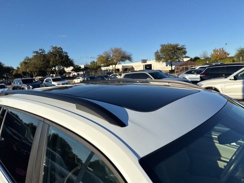 Used 2021 Volkswagen Atlas SE image 4