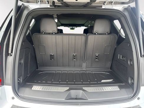 New 2026 GMC Yukon Denali Ultimate w/ LPO, Floor Liner Package AWD/4WD image 26