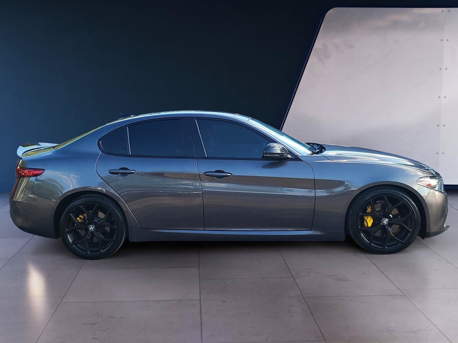 Used 2021 Alfa Romeo Giulia Ti w/ Nero Edizione RWD image 6