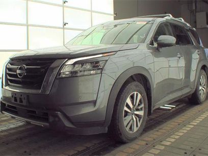 Used 2022 Nissan Pathfinder SL