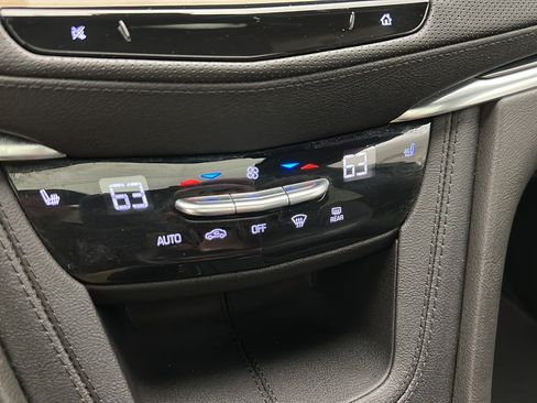 Used 2023 Cadillac XT5 Premium Luxury AWD/4WD image 22