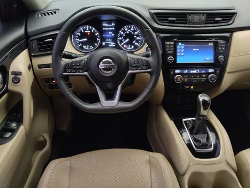 Used 2017 Nissan Rogue SL w/ SL Premium Package AWD/4WD image 22