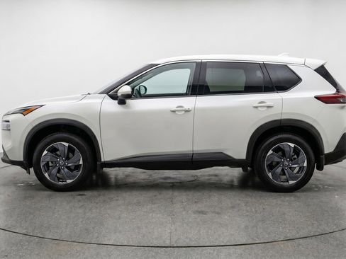 Used 2025 Nissan Rogue SV FWD image 5