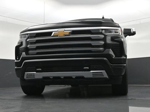 Used 2023 Chevrolet Silverado 1500 High Country w/ Technology Package RWD image 30