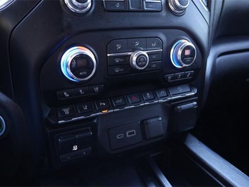 Used 2023 GMC Sierra 2500 AT4 w/ AT4 Preferred Package image 15