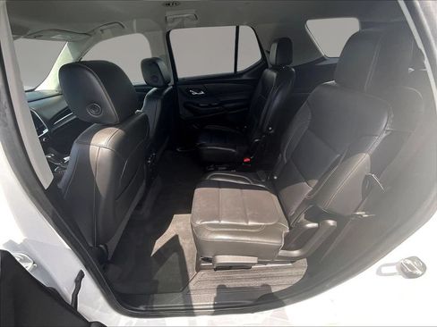 Used 2020 Chevrolet Traverse LT w/ LT Premium Package AWD/4WD image 21