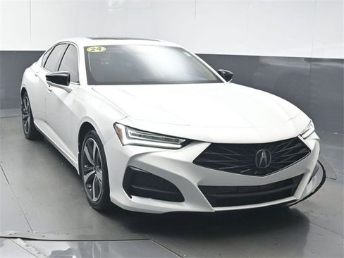 Used 2024 Acura TLX w/ Technology Package image 2