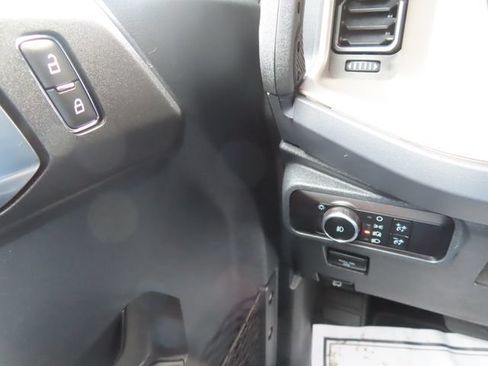 Used 2025 Ford Bronco Outer Banks AWD/4WD image 31