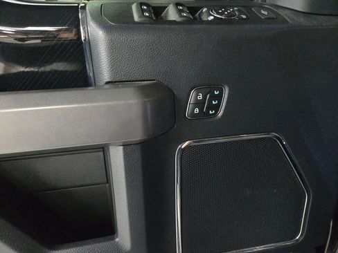 Used 2022 Ford F350 Platinum image 29