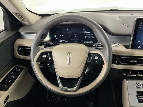 Certified 2023 Lincoln Aviator 2WD w/ Premium Package image 11