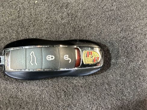Used 2014 Porsche Cayenne AWD/4WD image 32