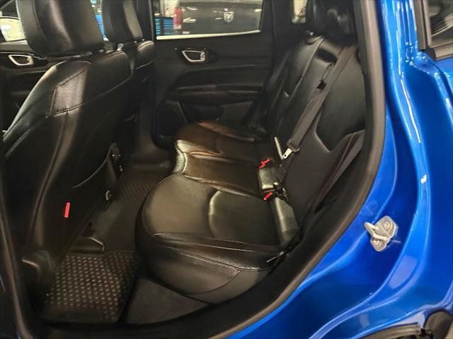 Certified 2024 Jeep Compass Trailhawk w/ Trailhawk Elite Group AWD/4WD image 31