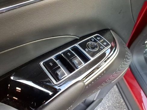 Certified 2024 Cadillac Lyriq Luxury image 27