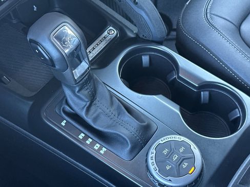 New 2025 Ford Bronco Badlands image 22