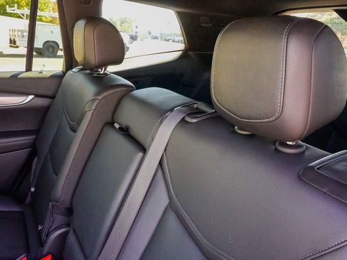 Certified 2023 Cadillac XT6 Luxury w/ LPO, Floor Liner Package FWD image 10