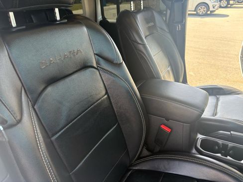 Used 2023 Jeep Wrangler Unlimited Sahara w/ Cold Weather Group image 44