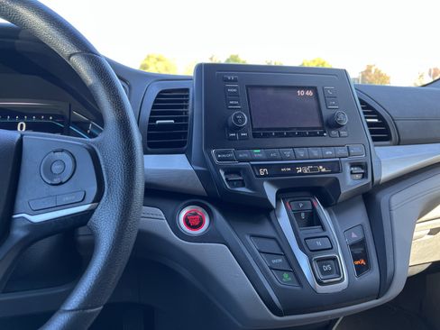 Used 2019 Honda Odyssey LX image 32