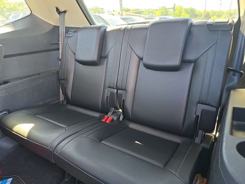 Used 2019 Volkswagen Atlas SE w/ Panoramic Sunroof Package AWD/4WD image 16