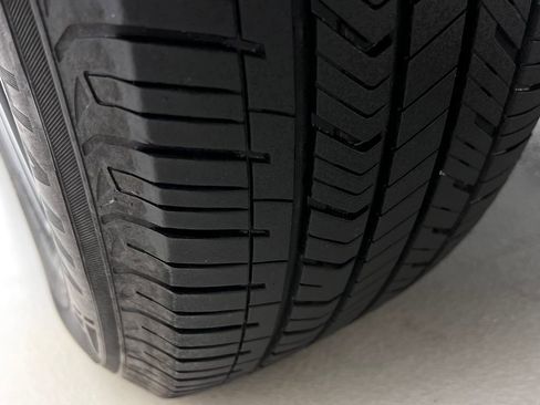 Used 2025 Toyota Sequoia Limited image 32