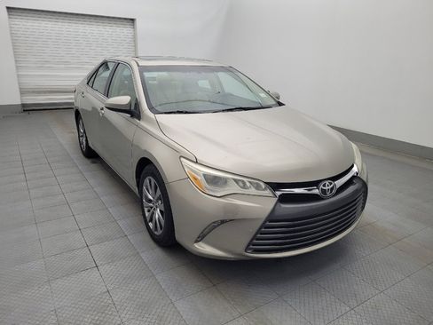 Used 2015 Toyota Camry XLE image 13