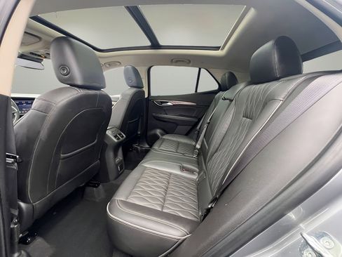 Used 2021 Buick Envision Avenir image 24