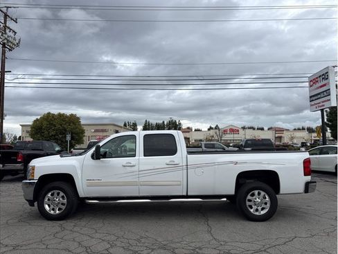 Used 2011 Chevrolet Silverado 3500 LTZ w/ Suspension Package, Off-Road image 20