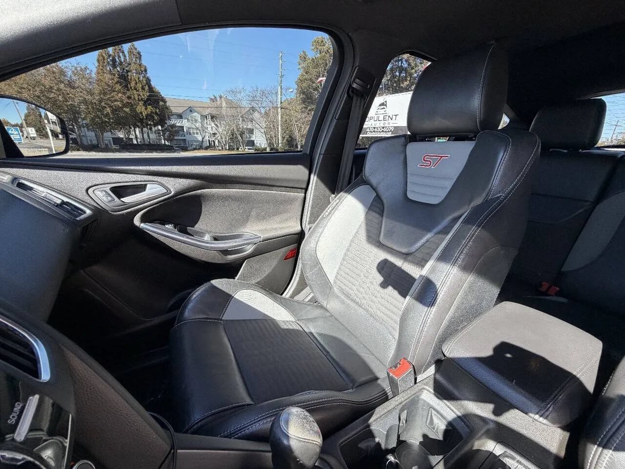 Used 2016 Ford Focus ST w/ Equipment Group 401A FWD image 17