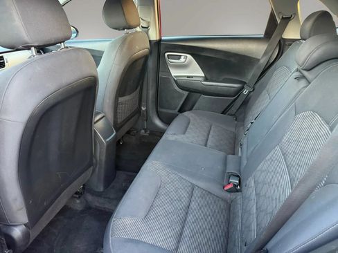 Used 2019 Kia Niro LX FWD image 27
