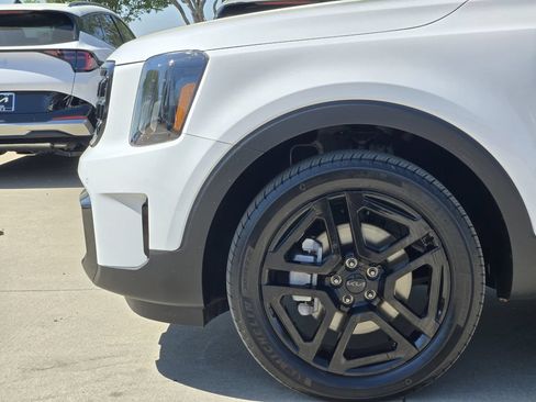 Used 2025 Kia Telluride SX X-Line AWD/4WD image 14
