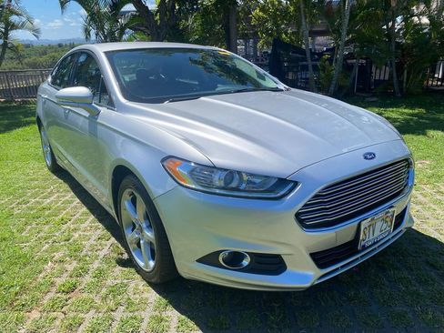 Used 2016 Ford Fusion SE FWD image 19