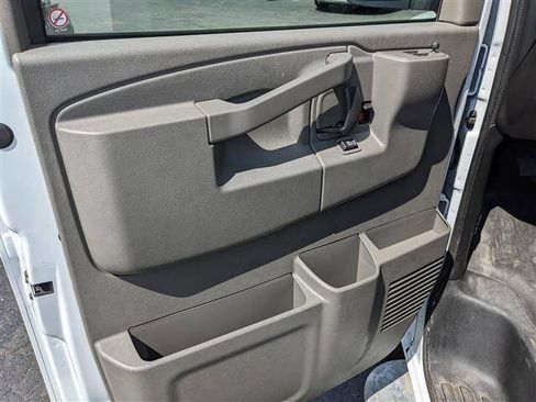 Used 2024 GMC Savana 2500 w/ Driver Convenience Package image 8