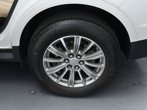 Used 2019 Cadillac XT5 Luxury FWD image 31