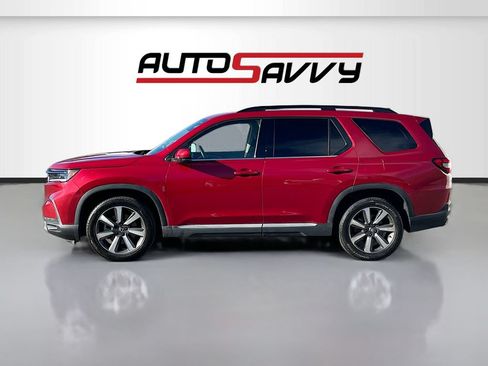 Used 2025 Honda Pilot Elite image 4
