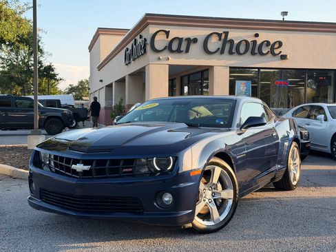 Used 2010 Chevrolet Camaro SS w/ RS Package RWD image 2