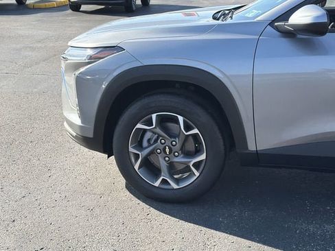 New 2026 Chevrolet Trax LT FWD image 9