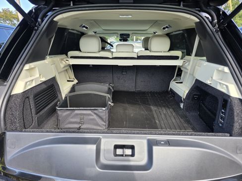 New 2026 Land Rover Range Rover Long Wheelbase SE AWD/4WD image 15
