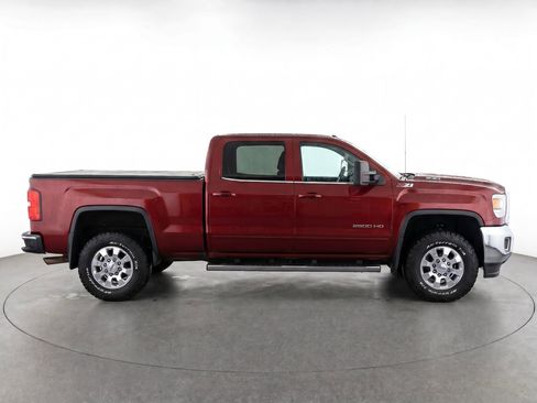 Used 2015 GMC Sierra 2500 SLE w/ SLE Preferred Package AWD/4WD image 3