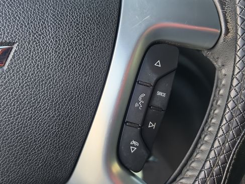 Used 2017 Chevrolet Traverse LT w/ Style and Technology Package FWD image 14