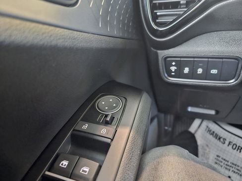 Used 2023 Kia Soul EX image 23