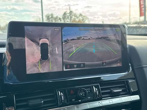 New 2026 Nissan Pathfinder SL image 28