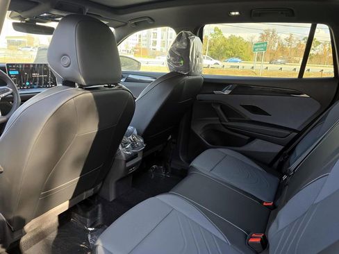 New 2026 Volkswagen Tiguan SE R-Line image 21