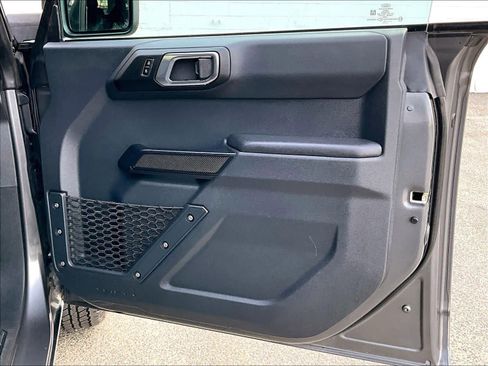 Used 2025 Ford Bronco Big Bend image 12